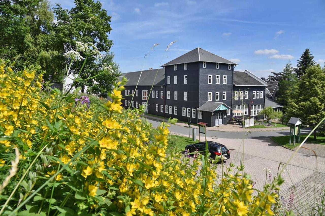 Apartments Und Bistro Zum Glasmacher Gehlberg Exterior foto